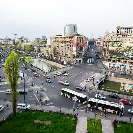 Victoriei 1 דירה